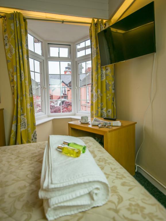Old Kings Arms Hotel بيمبروك المظهر الخارجي الصورة